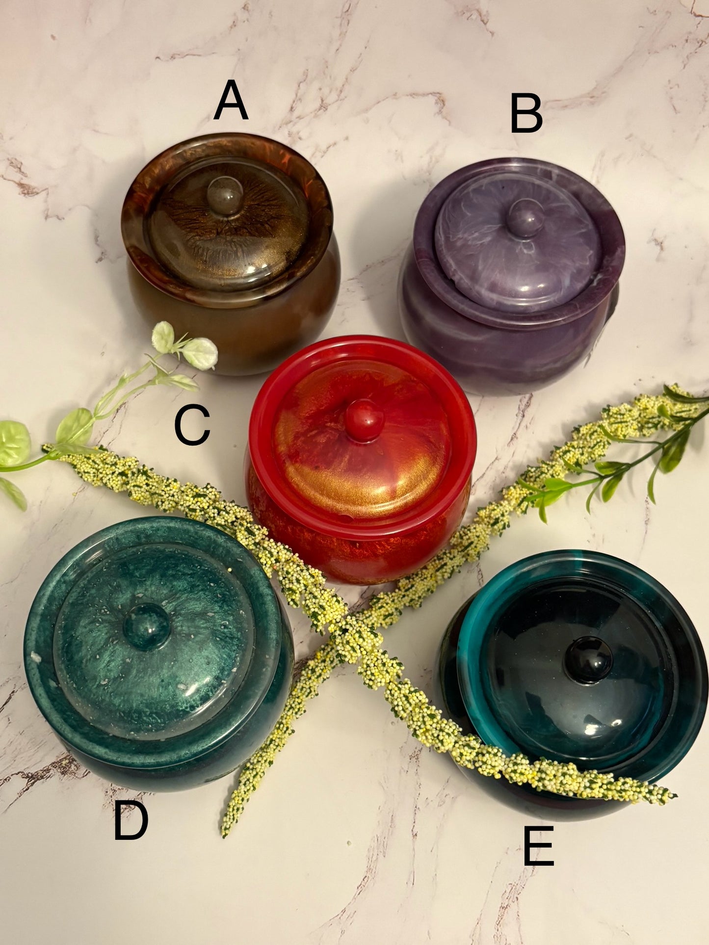 Resin Honey Pot shape with lid