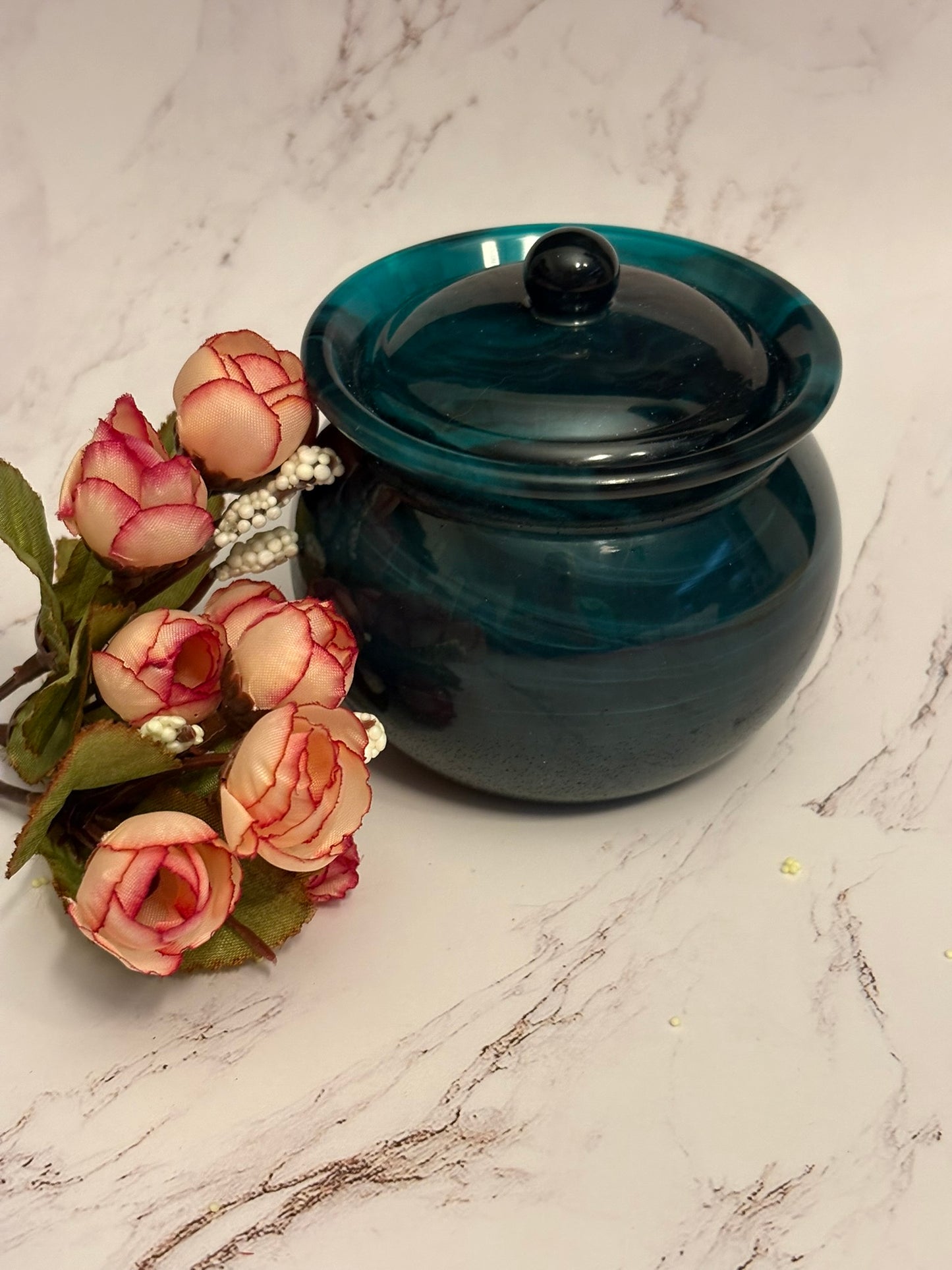 Resin Honey Pot shape with lid
