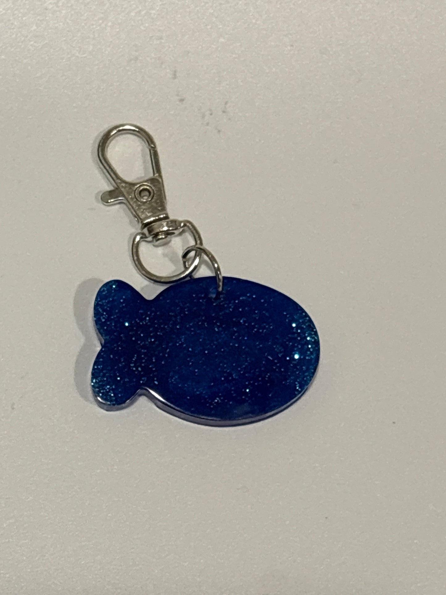 small fish cat tag